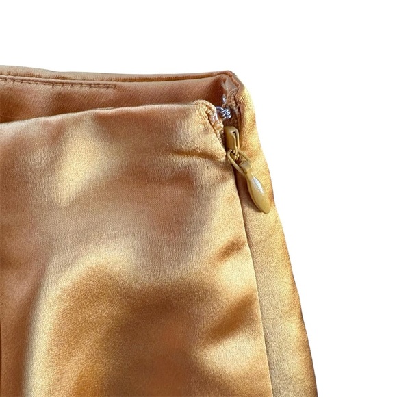 NWT For Love And Lemons “Drew” Yellow Satin Short Shorts Size Large - Picture 4 of 9